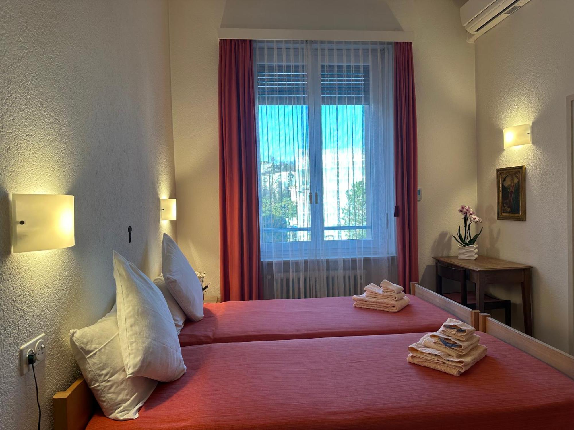 Casa Santa Birgitta Hotel Lugano Buitenkant foto