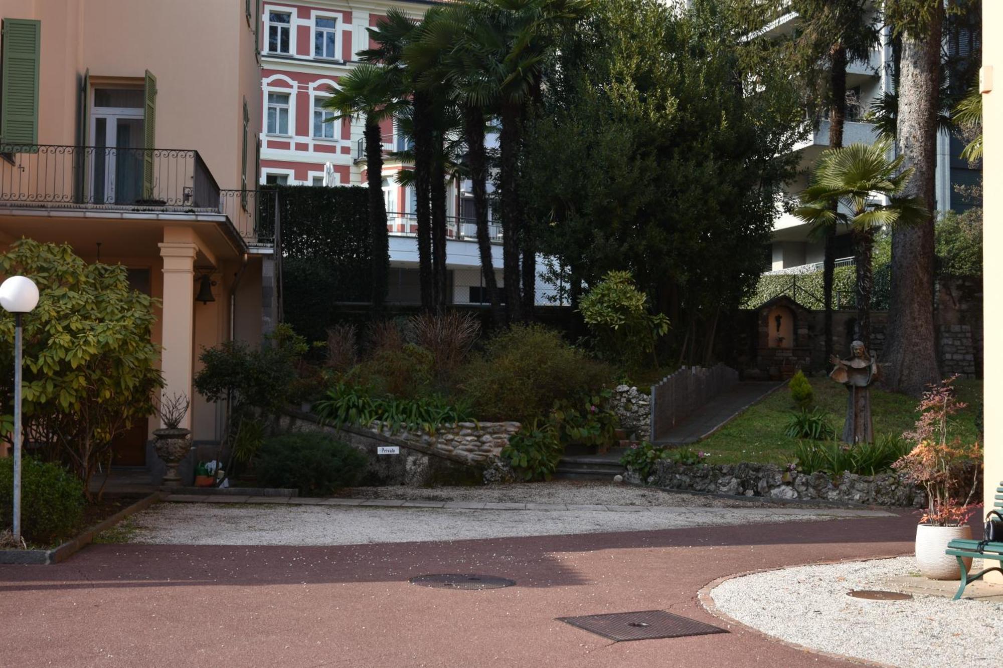 Casa Santa Birgitta Hotel Lugano Buitenkant foto